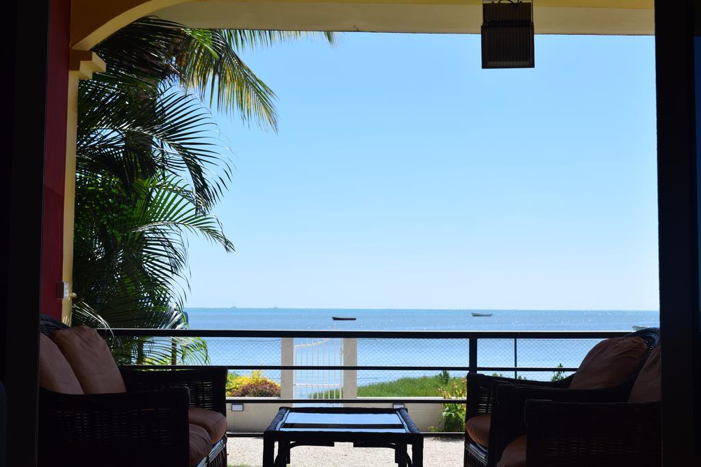 Baywatch Apartment Ла-Ґулет Екстер'єр фото